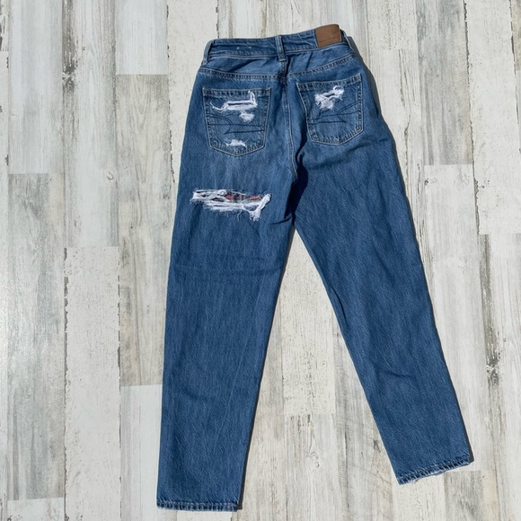 *Not for Sale* American Eagle AE Ripped Boyfriend Jeans Size: 0 - Picture 2 of 5